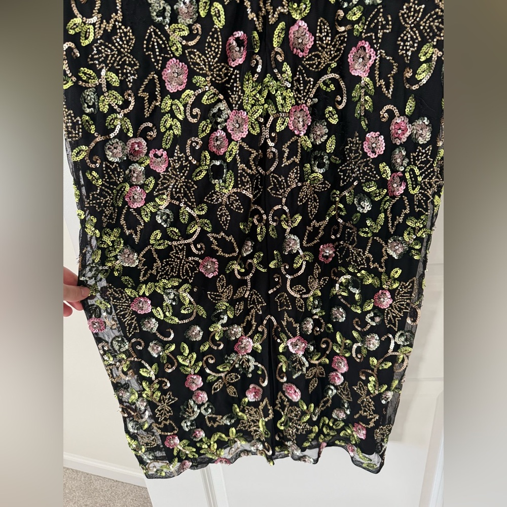Mac Duggal Black Floral Embellished Flutter Cap Sleeve Dress - Picture 9 of 10
